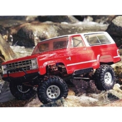 [바테라 어센더]Vaterra Ascender 1/10 4WD RTR Electric Rock Crawler w/1986 Blazer K-5 Body & DX2e 2.4GHz 조종기 포함 VTR03014